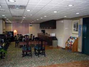 Comfort Suites Downtown