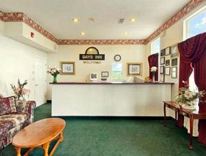 Rockmart Day Inn