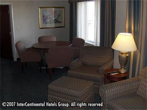 Holiday Inn Express Hotel & Suites Independence-Kansas City, Mo