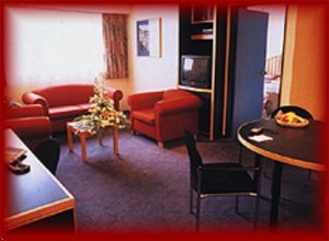 West Plaza Hotel