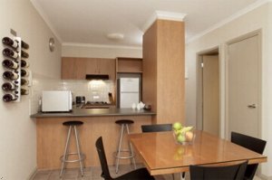Ringwood Royale Apartments Hotel
