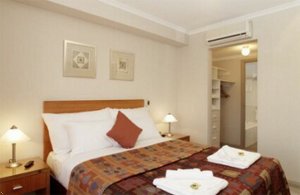 Ringwood Royale Apartments Hotel