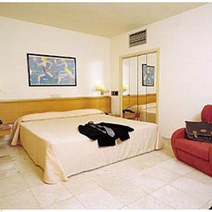 Expo Hotel
