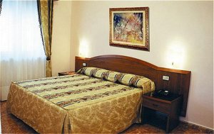 Hotel Joli