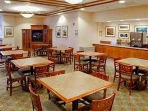 Comfort Inn & Suites Logan International Airport