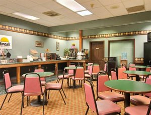 Petersburg-Days Inn Fort Lee/South