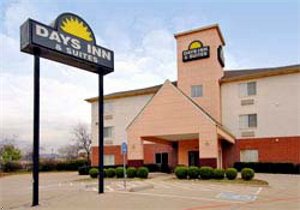 Days Inn & Suites