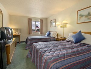 Custer Days Inn