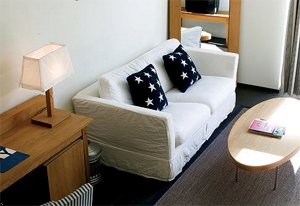 Hotel J