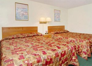 Econo Lodge Inn & Suites