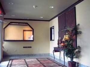 Econo Lodge Inn & Suites At Texas Stadium
