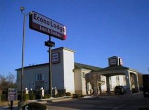 Econo Lodge Inn And Suites