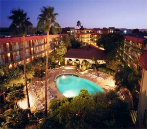 Embassy Suites Hotel Phoenix-Airport West