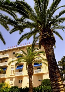 Exclusive Grand Hotel Des Lecques ***
