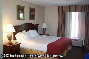 Holiday Inn Express Hotel & Suites Auburn, Al