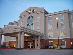 Holiday Inn Express Hotel & Suites Terrell