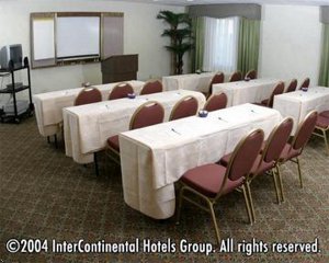 Holiday Inn Express Hotel & Suites Pharr