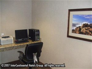 Holiday Inn Express Hotel & Suites Seabrook