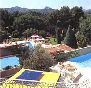 Hostellerie Du Vallon De Valrugues