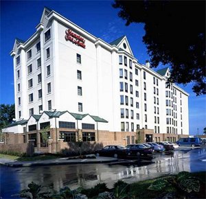 Hampton Inn & Suites Nashville At The University