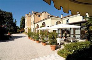 Hotel Villa Tacchi
