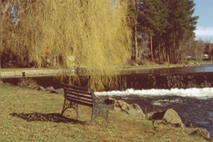 Bend Riverside Motel Suites