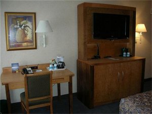 La Quinta Inn & Suites Islip/Macarthur Airport