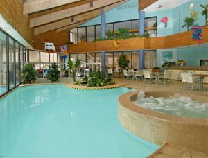 Ramada Plaza Resort Oceanfront - Virginia Beach