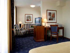 Ramada Plaza City Centre Hotel And Suites