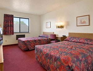 Cheyenne River Super 8 Motel
