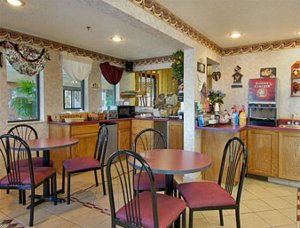 Super 8 Motel - Cameron