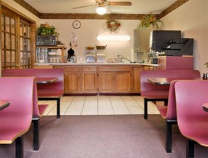 Super 8 Motel - Chamberlain