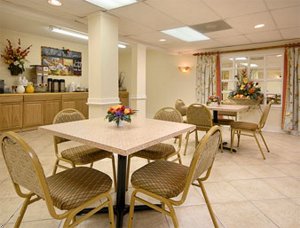 Super 8 Motel - New Orleans