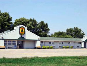 Windom Super 8 Motel