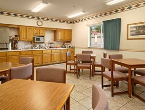 Mpls./St. Paul/Blaine Super 8 Motel