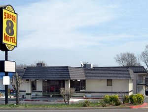Rogers/Bentonville Super 8 Motel