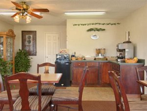 Super 8 Motel - Whiteville