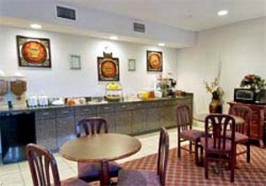 Super 8 Motel Somerville Tx