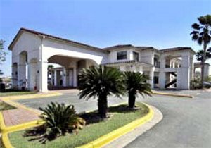 Super 8 Motel - Weslaco