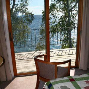 Cliff Dweller Hotel On Lake Superior