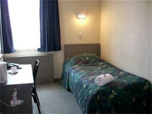 Kiwi International Queens Street Hotel And Hostel