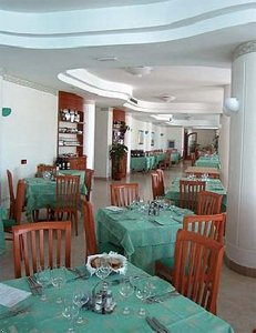 Hotel Oasi Club And Residence