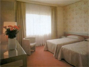 Club Hotel