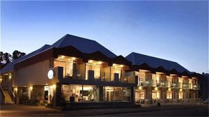 White Morph Motor Inn