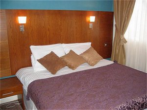 Antonine Hotel
