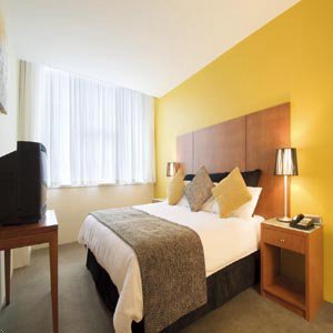 Oaks Griffin Suites