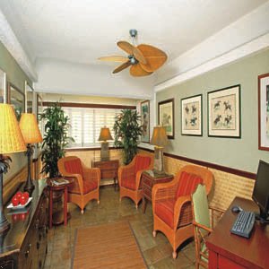 Hawaii Polo Inn And Tower
