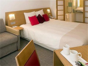 Novotel Suresnes Longchamp