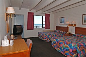 Thunderbird Beach Motel