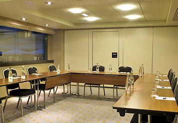 Courtyard By Marriott Neuilly